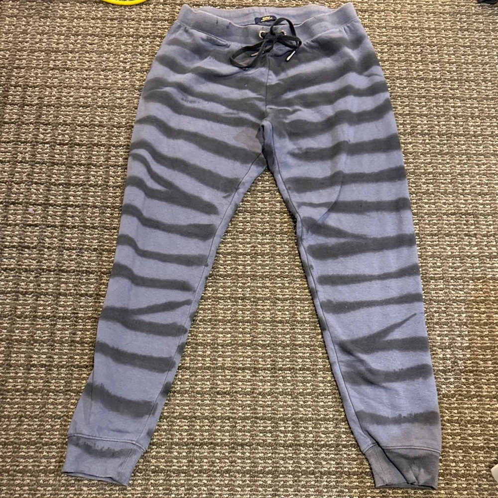 Butter Sweatpants in blue and Black. Size xs